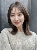 黒髪小顔オリーブグレーココアベージュミディアムヘア前髪カット