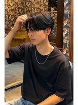 ザビーアールクラブ 大和八木(The BR Club) フェザーパーマフェザーショートセンターパート刈り上げ 奈良