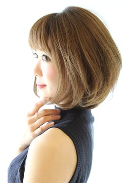レウナ 外苑前(Reuna) ３０代・４０代に人気シルエットが綺麗なワンカールボブ