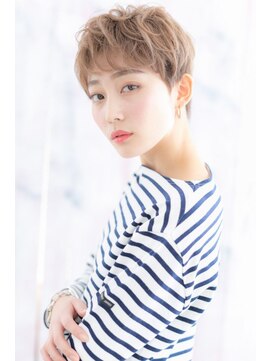 ミック ヘアアンドビューティー 大山店(miq  Hair&Beauty) ハイトーンで個性的★大人コケティッシュショート