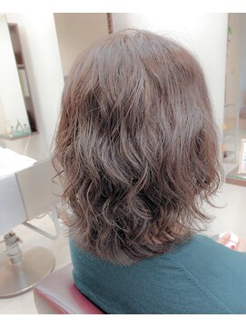ヘアアンドメイク ドーリー(Hair&Make Dolly) レイヤーパーマ