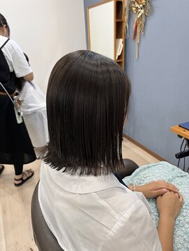 ルル 宇都宮(Loulou) 切りっぱなしボブ