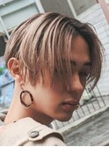 メンズハイトーンナチュラルショートツーブロックセンターパート