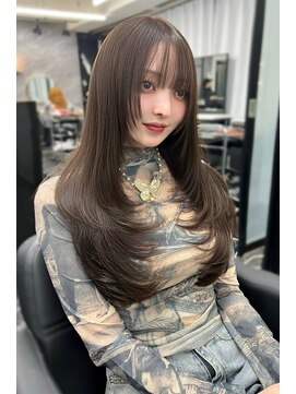 ランズ リアオオサカ(LANDS RiaOSAKA) アッシュカラーザクザクレイヤーカット 【韓国ヘア 大阪 梅田】