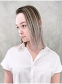 ホワイトグレージュミディアム美髪くびれミディ_ba343662