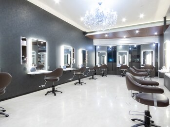 ブリーチ×髪質改善 DESIGN SALON LIA 岡山問屋町店