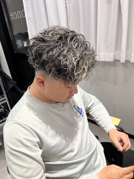 ワンス(once) メンズスパイラルパーマ