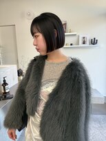 ステン(sten)&nbsp;黒髪切りっぱなしボブ