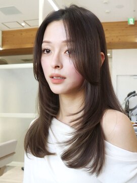 ミリバイアフロート(MIRI by AFLOAT) 【島田佑】ミディアムレイヤーカットグレージュ顔周りカット