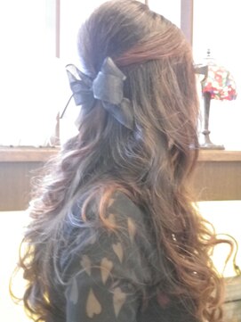 美容室にいやま およばれダウンスタイル