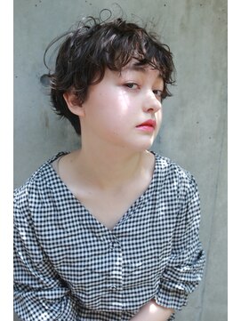 ラボ(Ravo) [Ravo]根元パーマアンニュイショート