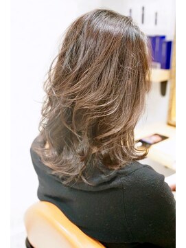 ミッシェル アフロート(michelle afloat) 20代30代40代50代トップふんわり動き小顔ひし形くびれCカーブ