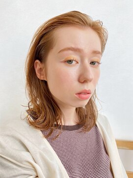 クーラ(Cura) *オールバック風ロブ・オレンジベージュ