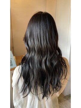 シー 岡崎(,SHE) 斜めバング/グレージュカラー/シルキーベージュ/東岡崎