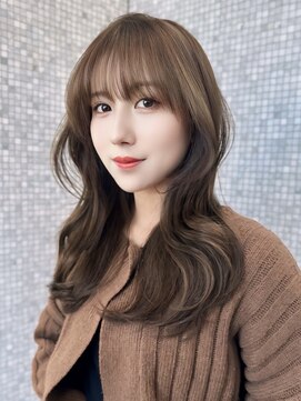 ティア(Tia.) ミディアム/グレージュ/韓国風/髪質改善トリートメント/縮毛矯正