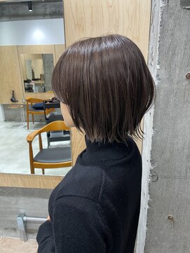 ロタ 吉祥寺(RoTa) 黒髪/ボブルフ/ネビージュ/小顔/ワンレン/スペインカール