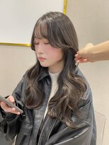 ローレン(Lolen.)&nbsp;韓国風レイヤーカット/小顔に見せるヘア sayuri