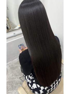 プラグ(Plug) インボーントリートメント髪質改善暗髪ロングつや髪美髪30代40代