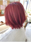 レッド×ショートボブ