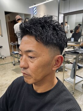ザデイ カットアンドカルチャーショップ(THE DAY CUT&CULTURE SHOP) おじフェード