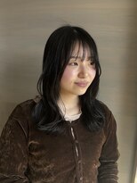 ナタリー(Natalie)&nbsp;ふわっとレイヤー × 顔まわりカット