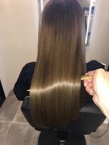 アールサロン アオヤマ(Rr SALON AOYAMA) プラチナミネコラストレート