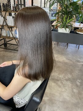 ナンバー(number+) 20代30代40代艶感ストレートアッシュグレージュ透明感ロング