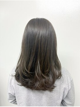 バブルス 本川越店(BUBBLES) ピスタチオグレージュ