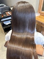 ピーロ(piilo) 艶髪ストレート