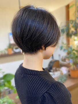 アルトル 池袋(altru) 大人かわいい黒髪丸みショート耳かけ