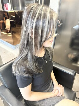 リリー ヘアーアンドビューティー(Lily) デザインカラー