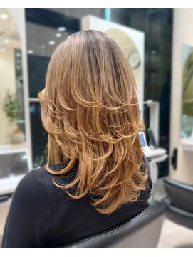 タヤ 天神店(TAYA) レイヤーカット×シャドールーツ