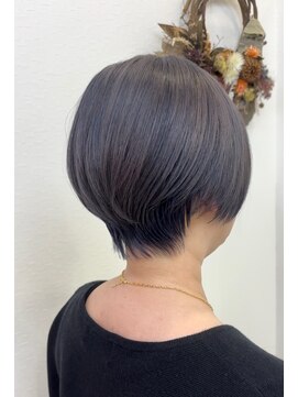 ジェムヘアスタジオ 湘南平塚南口店(Gem Hair Studio) エフェクトブリーチで作るグレー×ショート【Gem 神原】