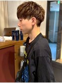 ツーブロック ブラウンカラー 刈り上げ 眉カット メンズマッシュ