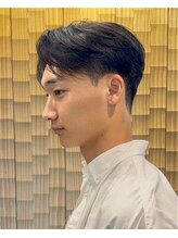 ヘアーアソシエイワイ(Hair Associe IWAI) センターパート