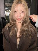 ベージュカラー