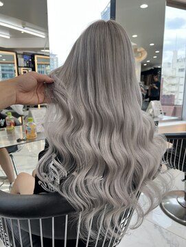ラピス 渋谷本店(Lapis) ホワイトシルバーカラー/髪質改善/シールエクステ/ハイトーン