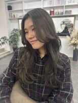 アオ(AO。)&nbsp;グレージュカラー/アッシュグレージュ/ザクザクレイヤーカット