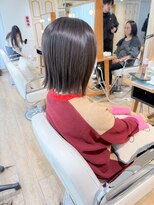 ネオリーブ チロル 横浜西口店(Neolive CiroL.)&nbsp;切りっぱなしボブ/タッセルボブ/白髪ぼかしハイライト【横浜】k