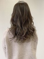 リル(Lille 橋本)&nbsp;透け感グレージュ×ナチュラルハイライト【Lille橋本】