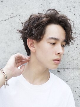 フィフス(fifth) ツイストパーマ七三オールバックかき上げヘアソフトツーブロック