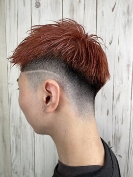 メンズアンダーバーホワイト 南海難波店(Men's _WHITE) スキンフェード×ラインカット