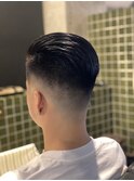 サイドパート＋スキンフェード 