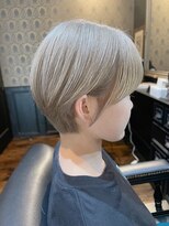 ヘアアトリエオット(hair atelier 8 otto)&nbsp;ホワイトグレイショート