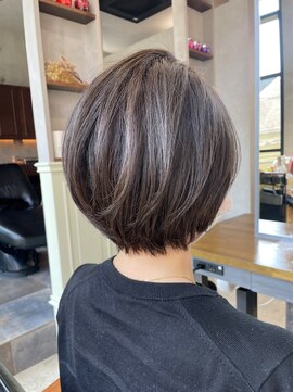 ザ シー 海老名(The C) 30代40代50代◎立体感、丸みショートボブ「TheC 表参道」