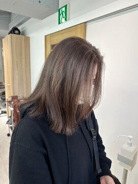 ルネ 北千住(Renee) くすみベージュ_グレージュ_切りっぱなし