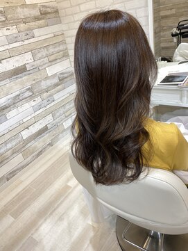 マーリャヘアー(mallia hair) レイヤースタイルレイヤーカットロングレイヤー小顔スタイル