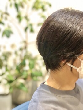 ウトカ(utoca) 襟足タイトめショート