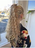 【成人式ヘアアレンジ】パーマ風ポニーテールヘア
