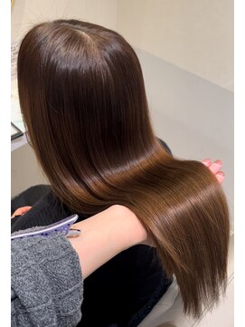 エレノア 枚方(Eleanor) アルカリ酸熱トリートメント◎吉田